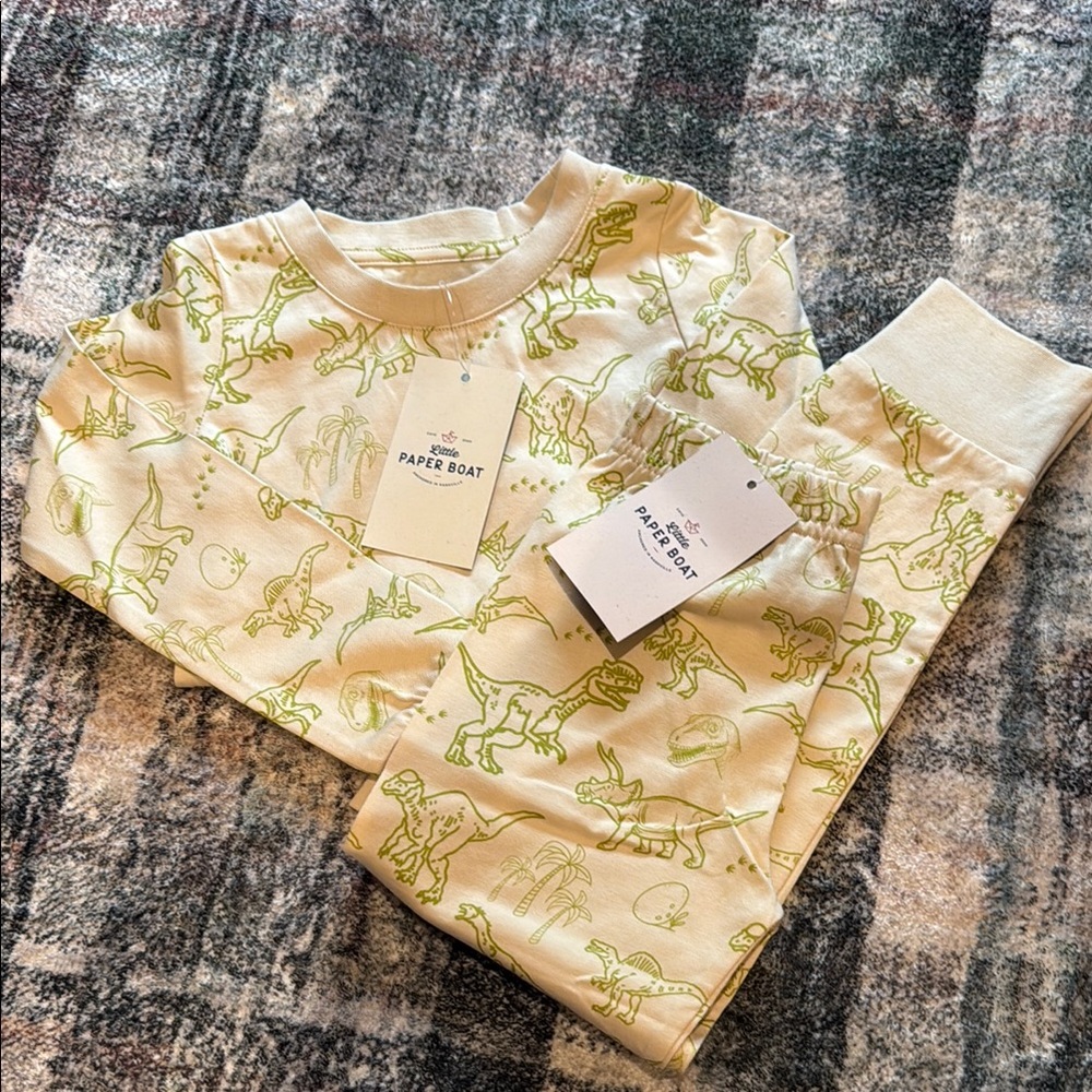 NWT 4T Paper Boat Dinosaur Pajama Set